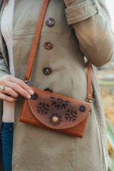 Sunrise Convertible Leather Wallet